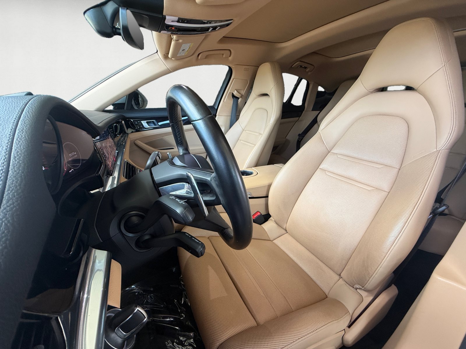 Used 2021 Porsche Panamera RWD image 10