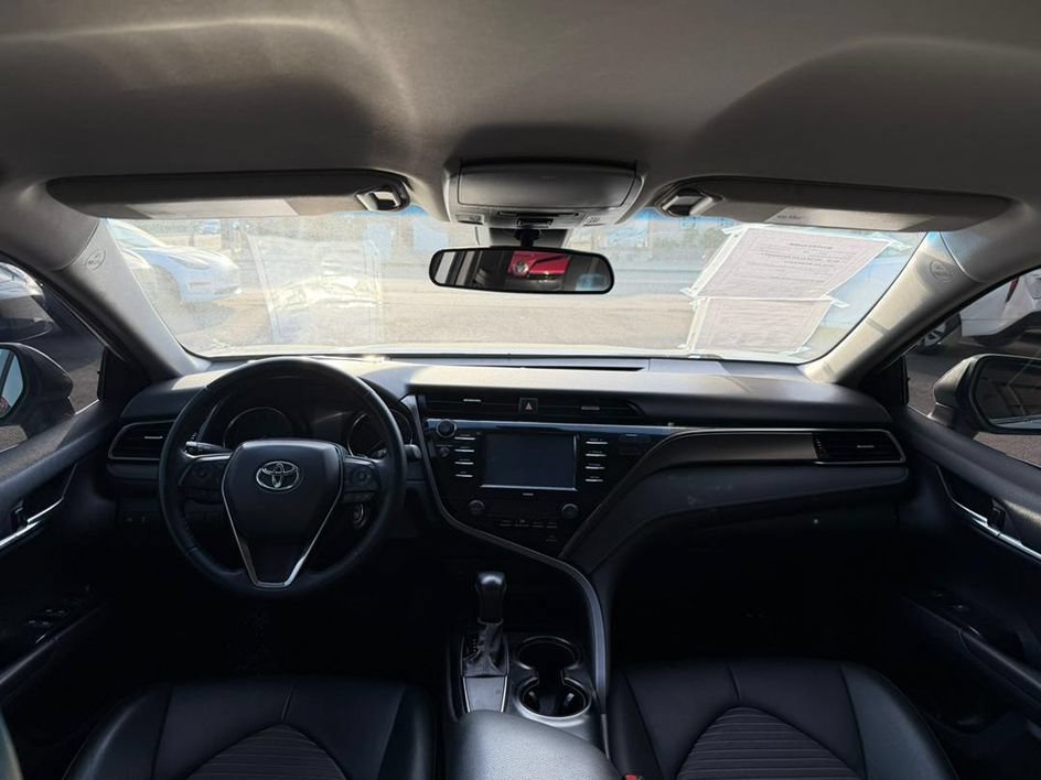 Used 2020 Toyota Camry SE FWD image 30