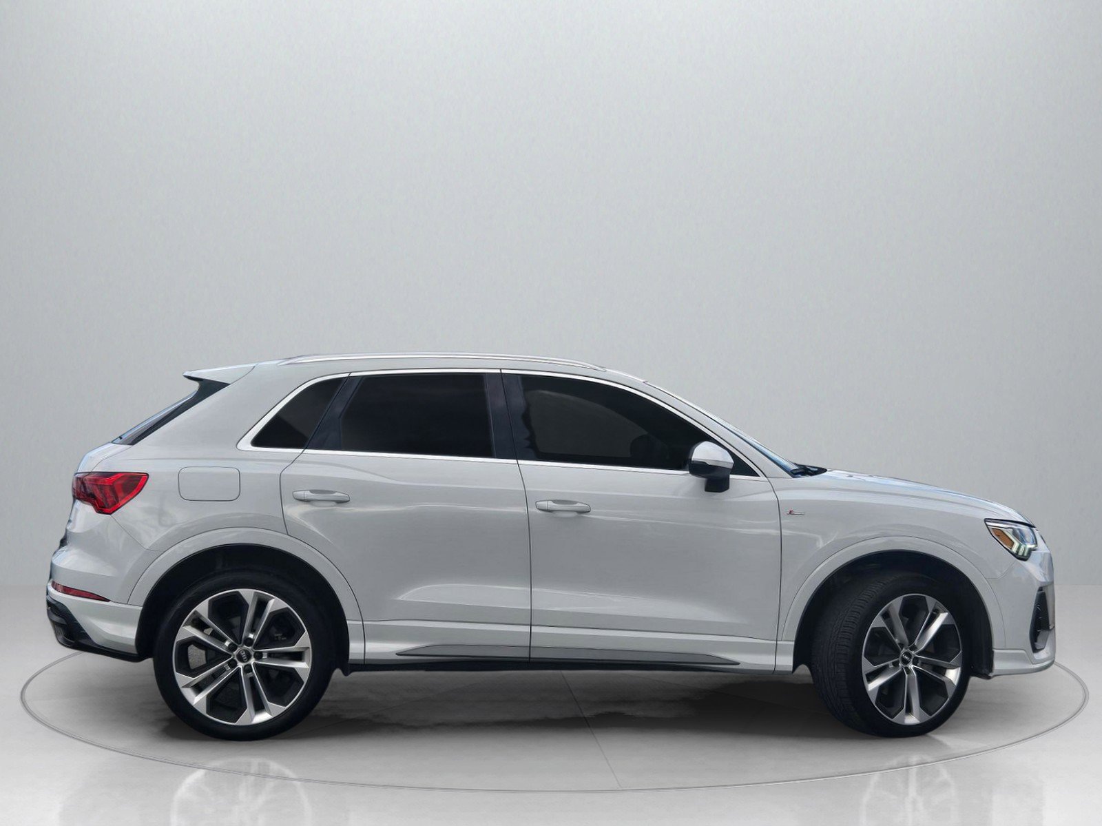 Used 2020 Audi Q3 2.0T Premium Plus w/ Premium Plus Package image 9