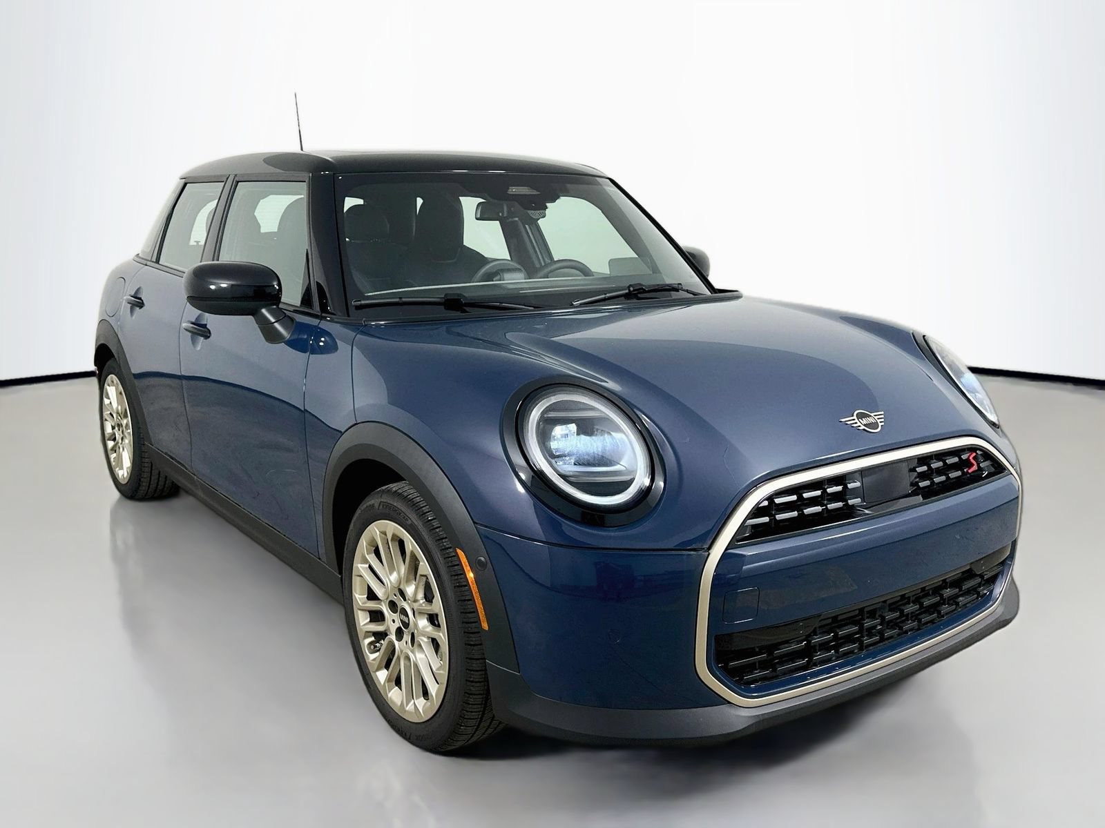 New 2026 MINI Cooper S FWD image 3