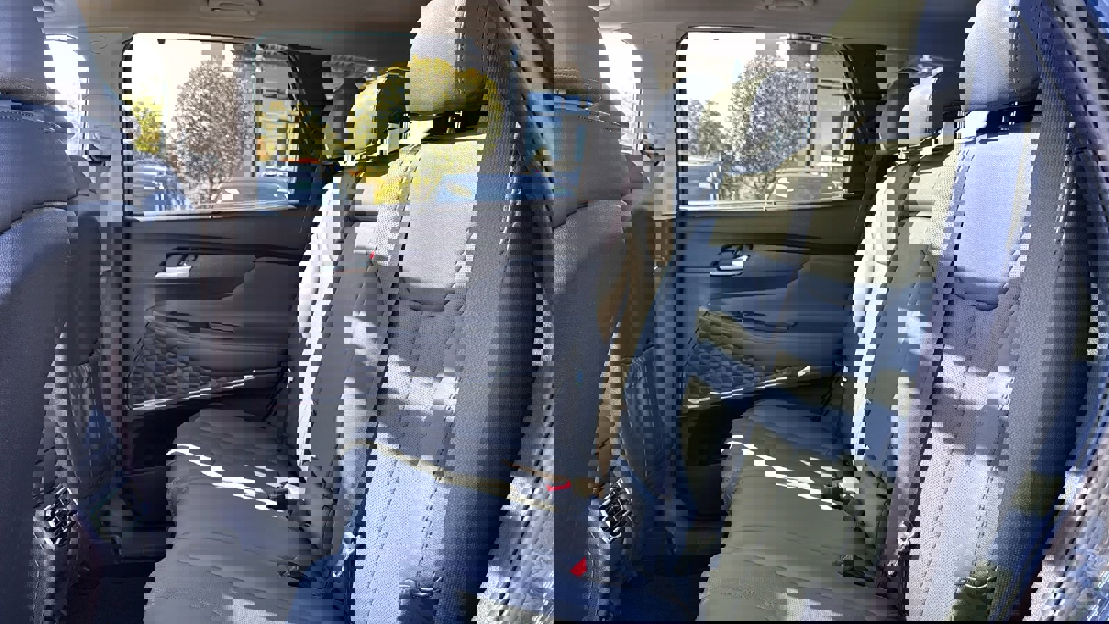 Used 2023 Hyundai Santa Fe SEL w/ Premium Package image 25