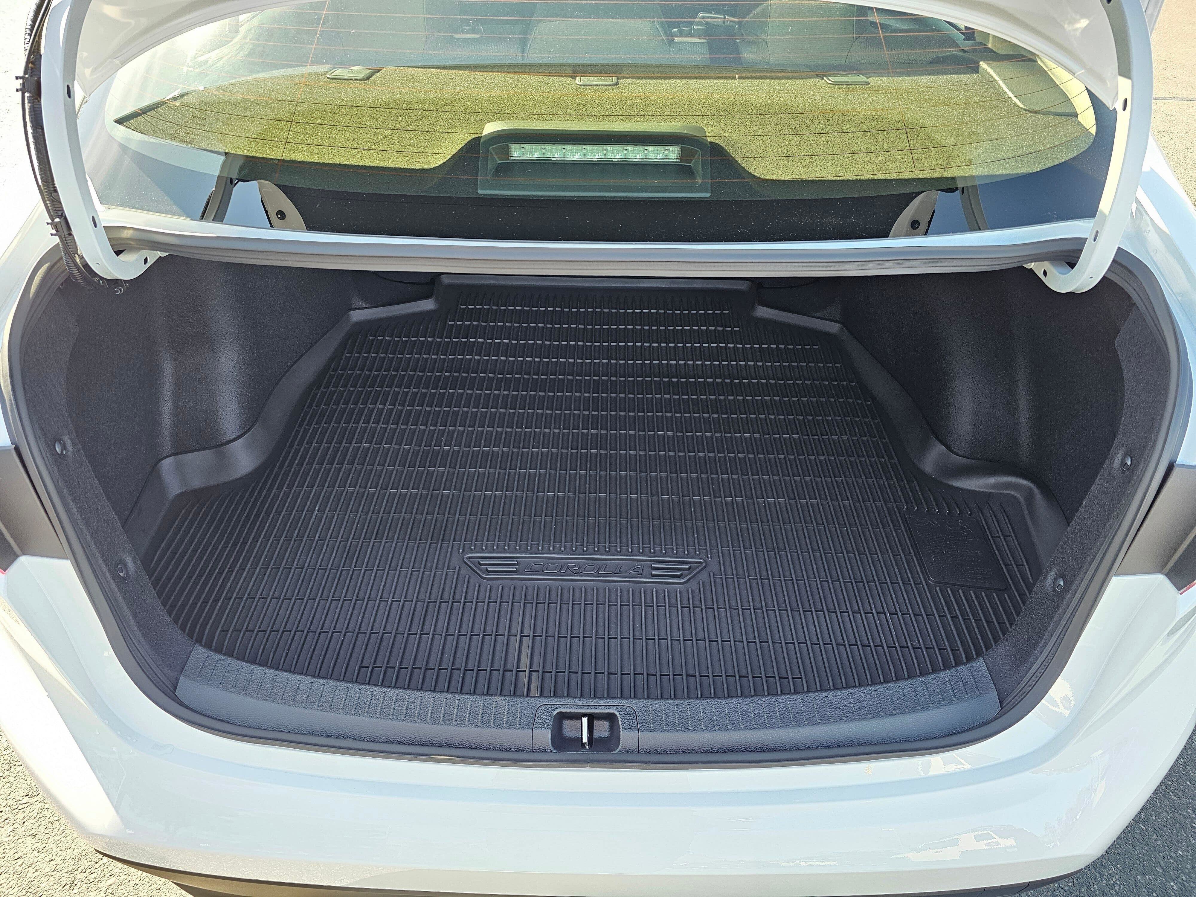 Used 2026 Toyota Corolla LE image 14