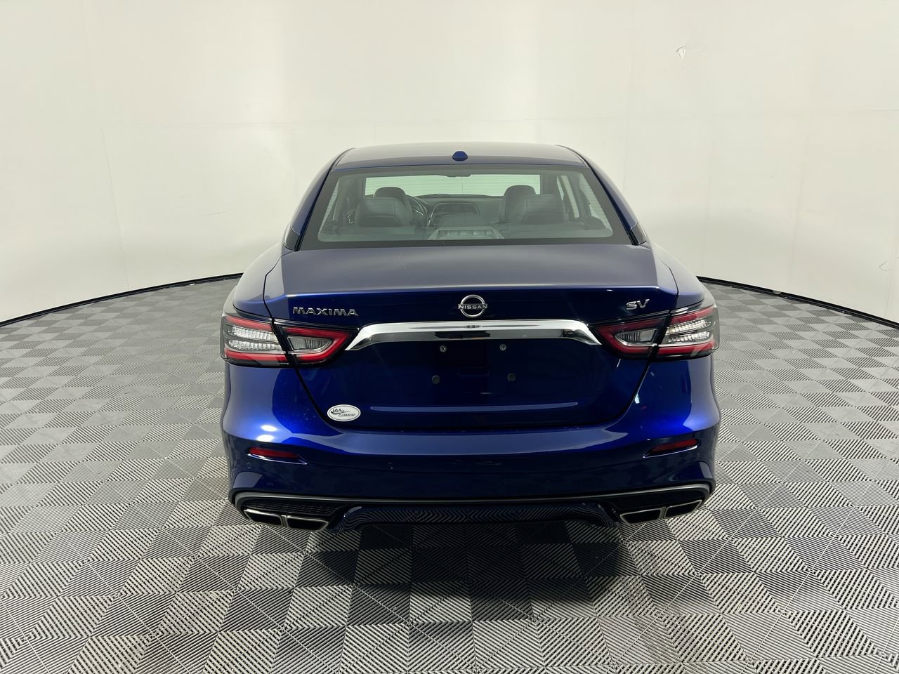 Used 2023 Nissan Maxima SV w/ Floor Mat Group FWD image 4