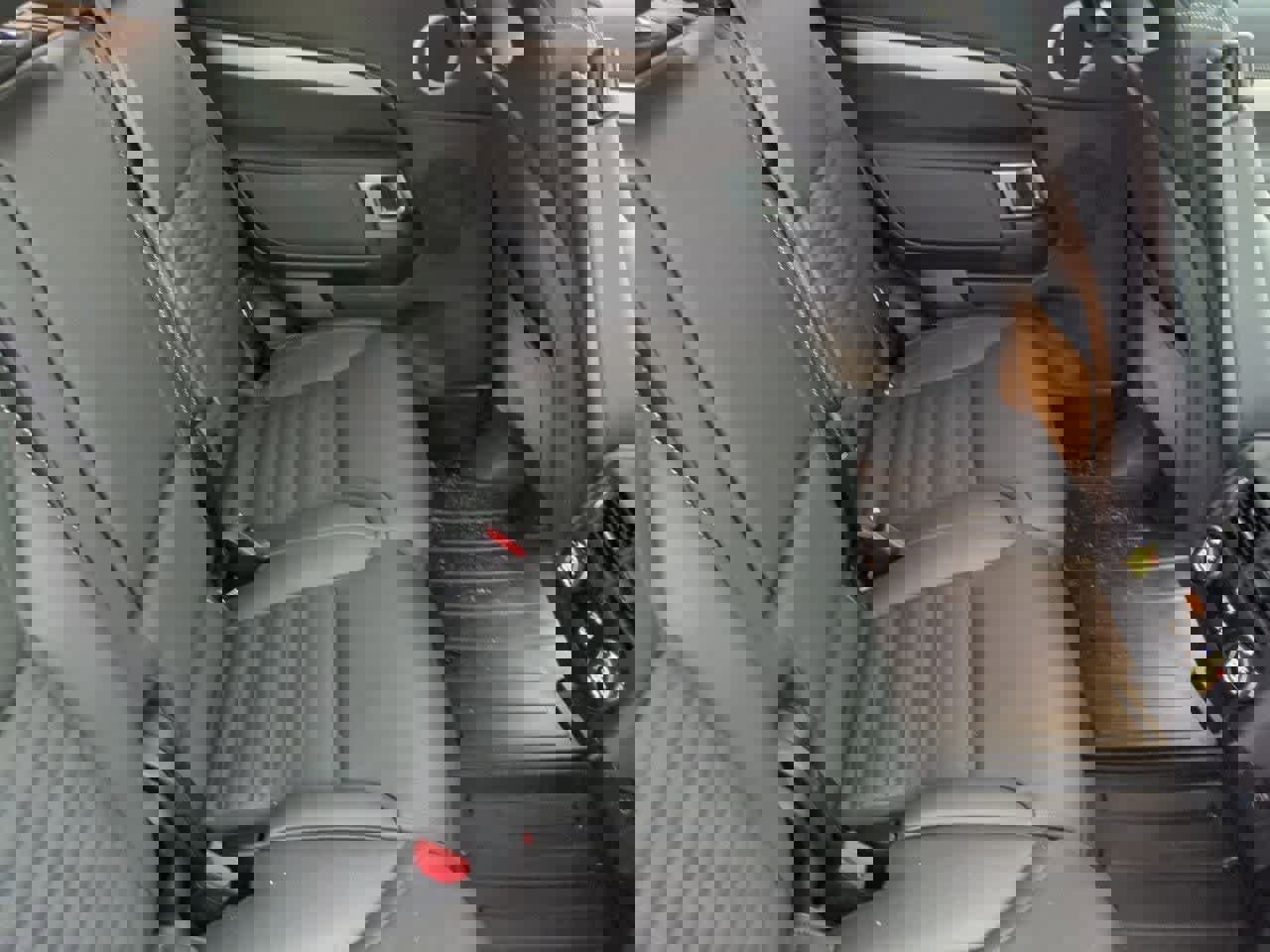 New 2026 Land Rover Discovery Limited Edition AWD/4WD image 21