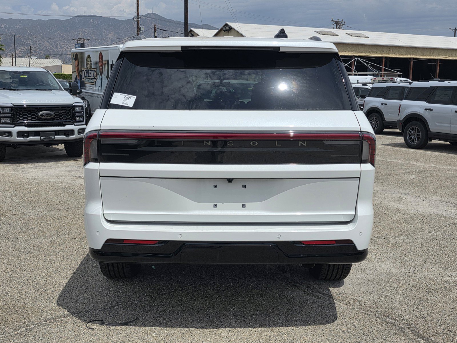New 2027 Lincoln Navigator L Reserve w/ Jet Appearance Package AWD/4WD image 5