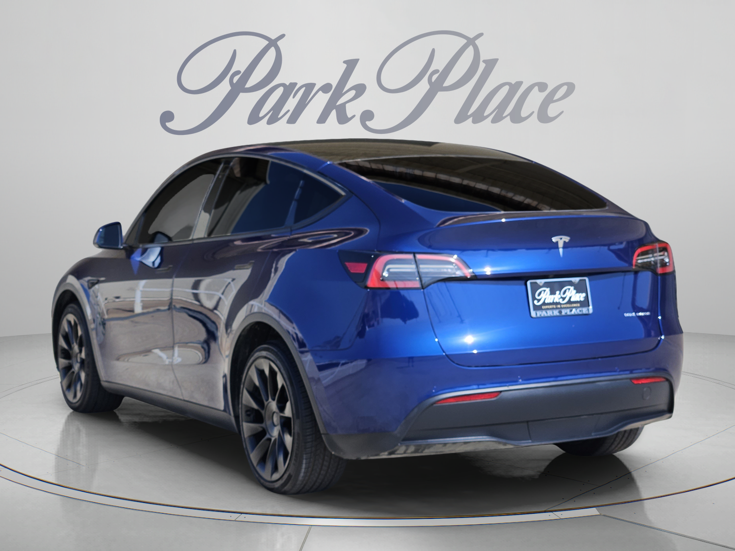 Used 2022 Tesla Model Y Long Range AWD/4WD image 3