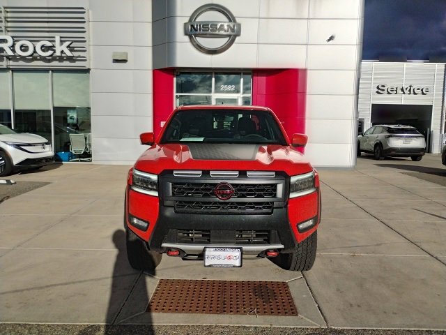 Used 2025 Nissan Frontier PRO-4X w/ Pro Premium Package image 2