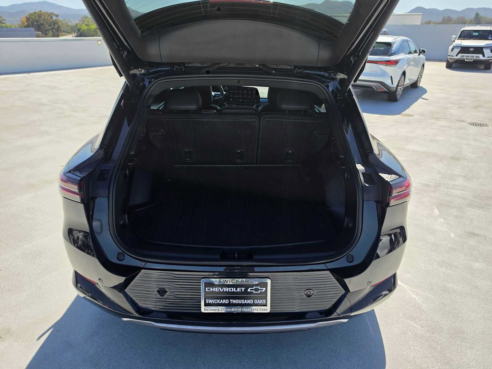 Used 2024 Chevrolet Equinox EV LT w/ Active Safety Package 3 FWD image 14