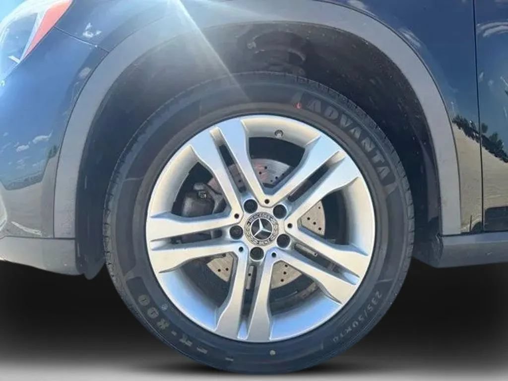 Used 2021 Mercedes-Benz GLA 250 4MATIC image 27