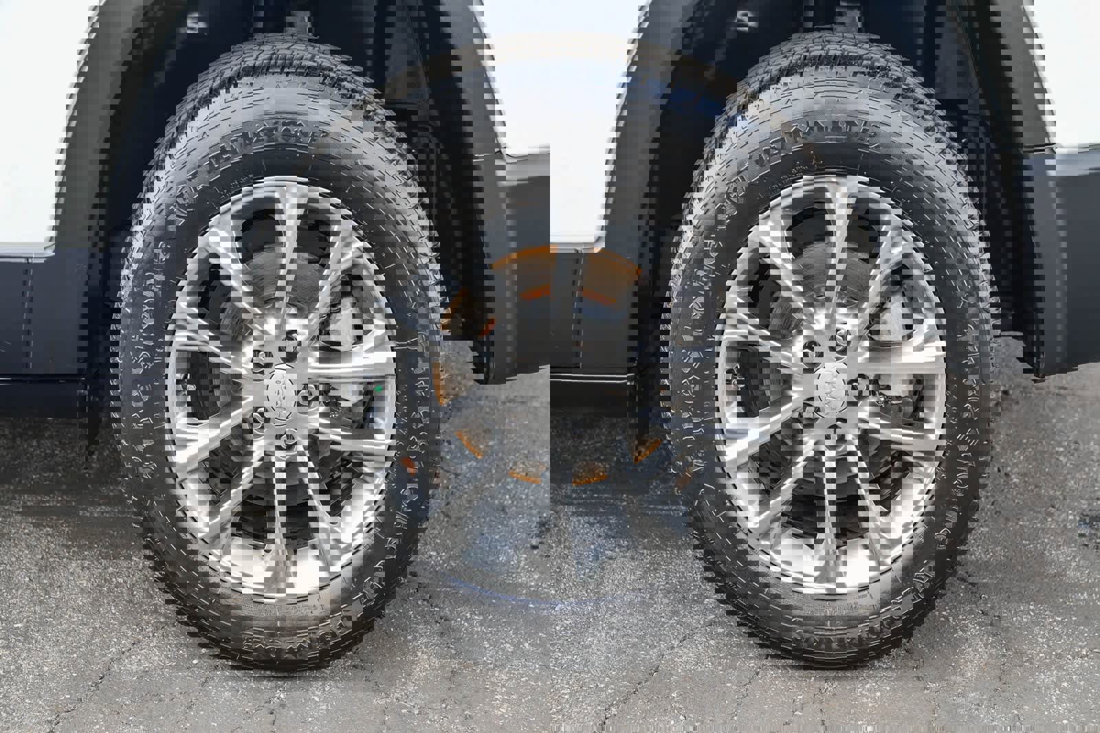 Used 2019 Jeep Cherokee Latitude Plus image 10