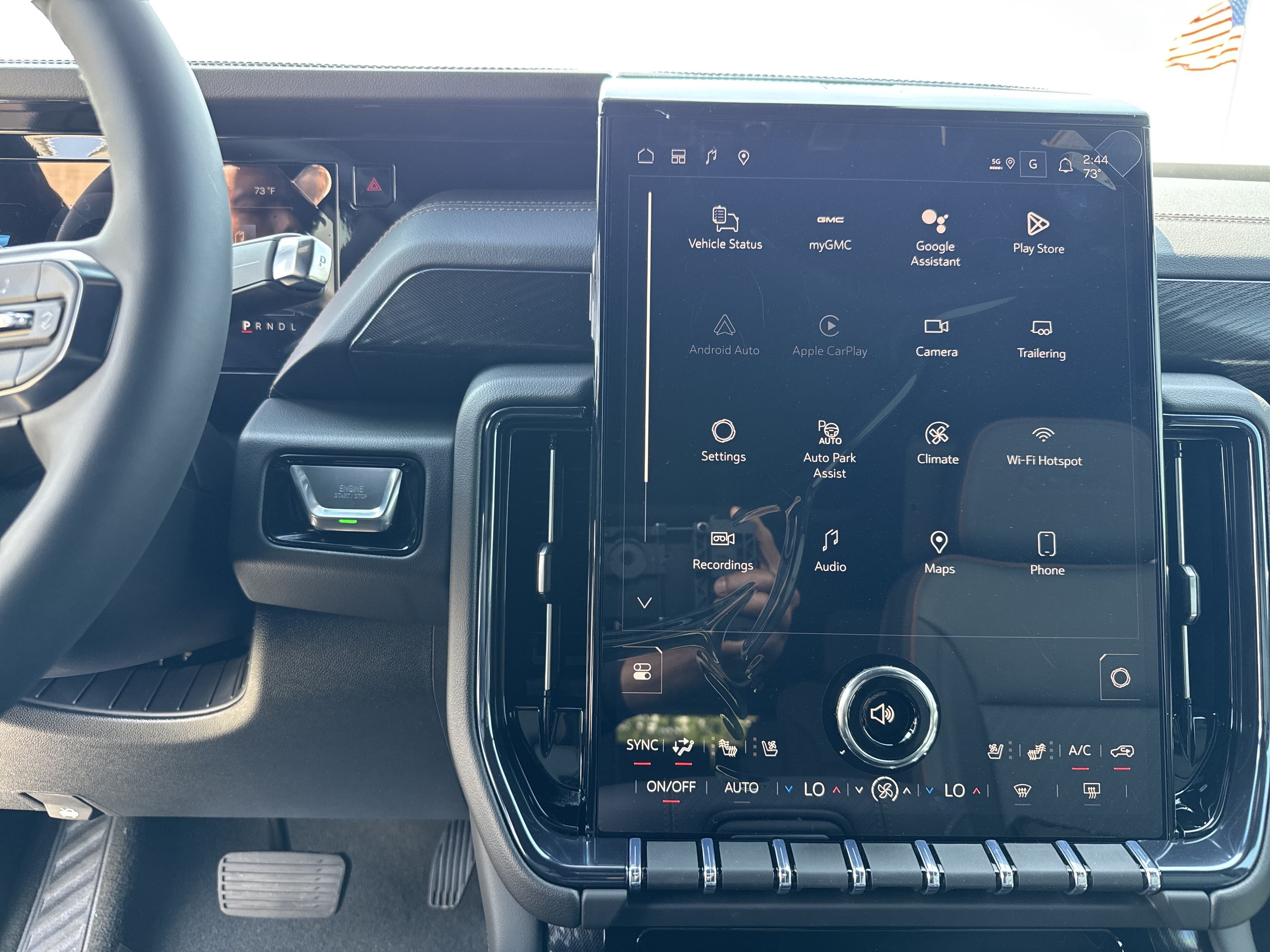 New 2026 GMC Yukon XL AT4 w/ AT4 Premium Plus Package AWD/4WD image 23