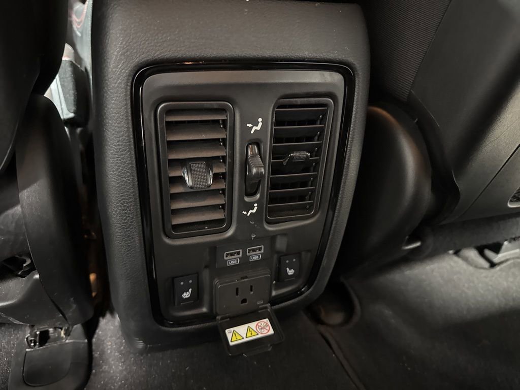 Used 2025 Dodge Durango GT image 15
