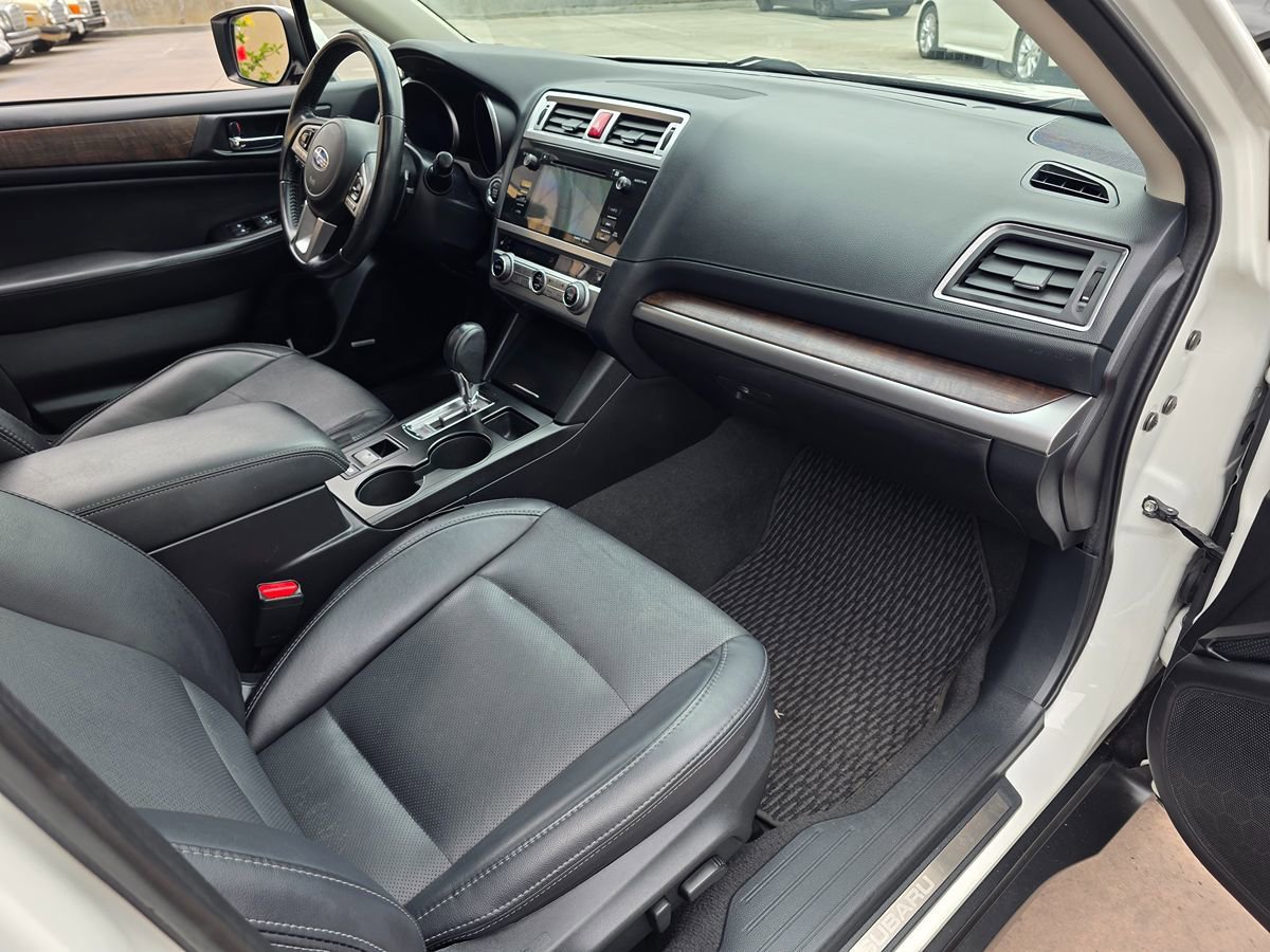 Used 2017 Subaru Outback 2.5i Limited AWD/4WD image 13
