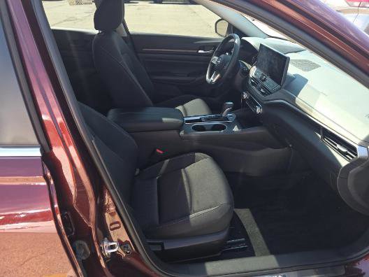 Used 2025 Nissan Altima 2.5 SV w/ SV Special Edition Package FWD image 7