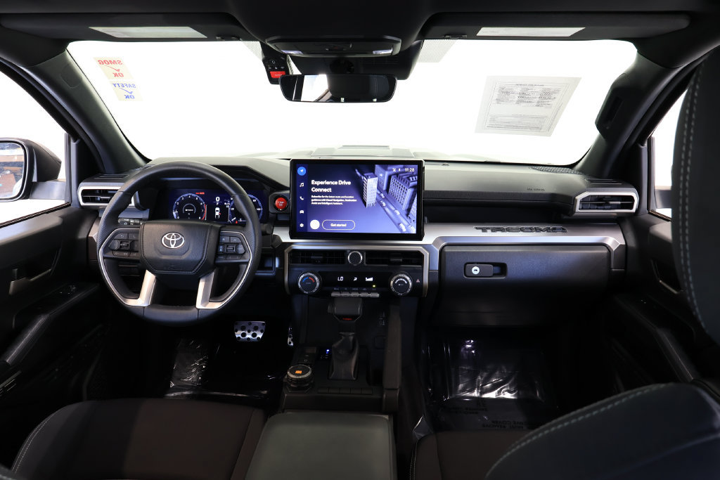 Used 2025 Toyota Tacoma TRD Sport AWD/4WD image 25
