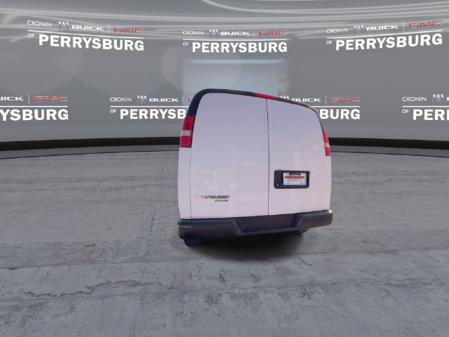 Used 2016 Chevrolet Express 2500 RWD image 7