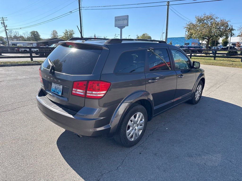 Used 2018 Dodge Journey SE FWD image 3