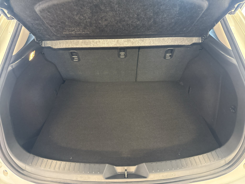 Used 2014 MAZDA MAZDA3 s Touring FWD image 29