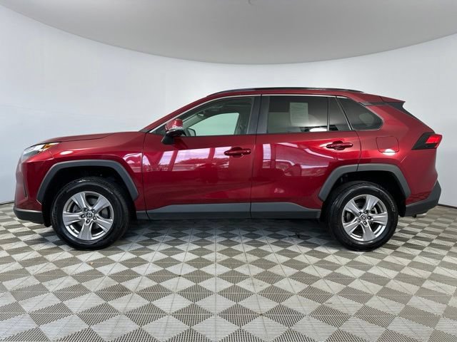 Used 2022 Toyota RAV4 XLE w/ Convenience Package AWD/4WD image 10