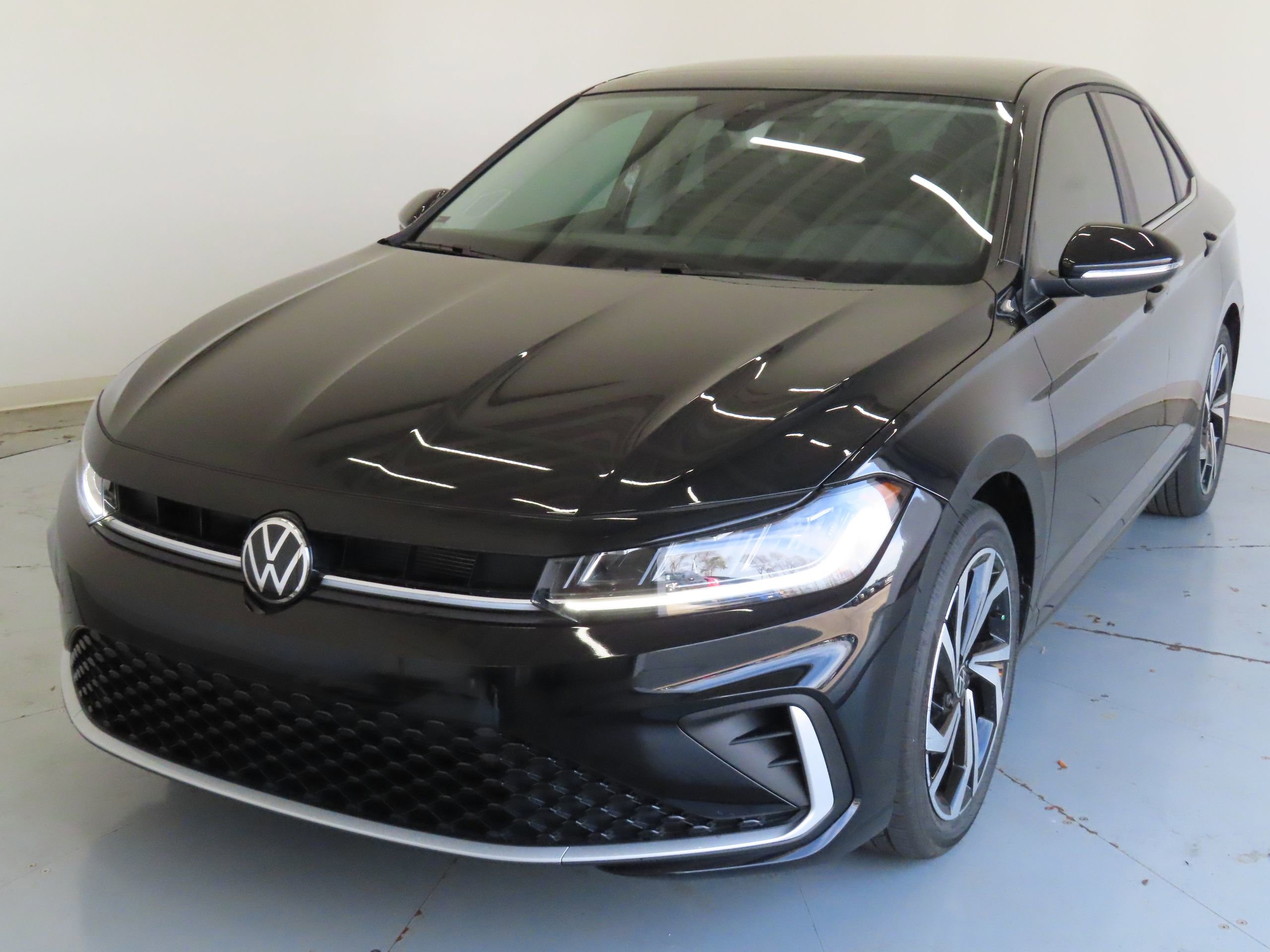 New 2026 Volkswagen Jetta SEL image 9