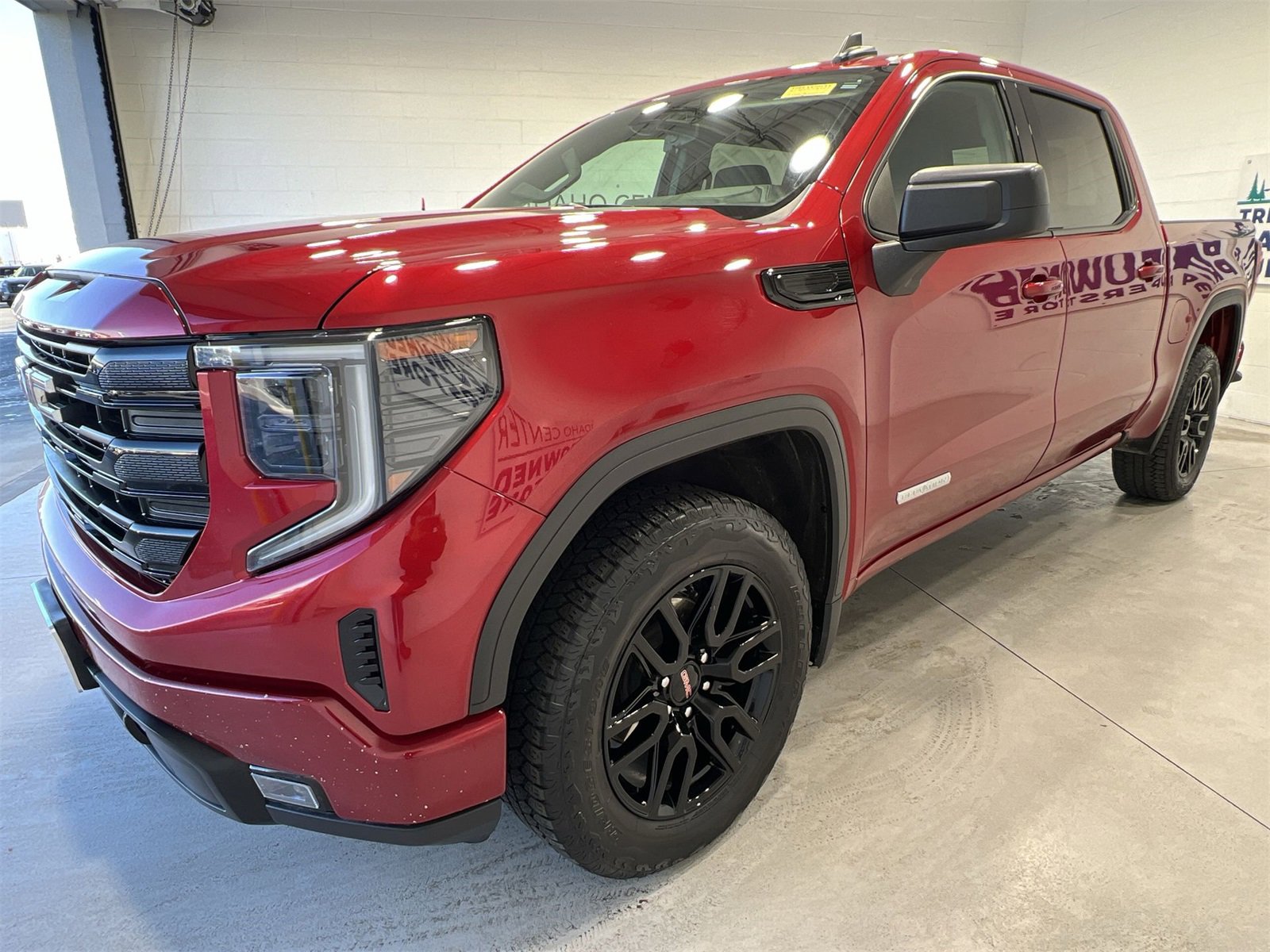 Used 2024 GMC Sierra 1500 Elevation image 4