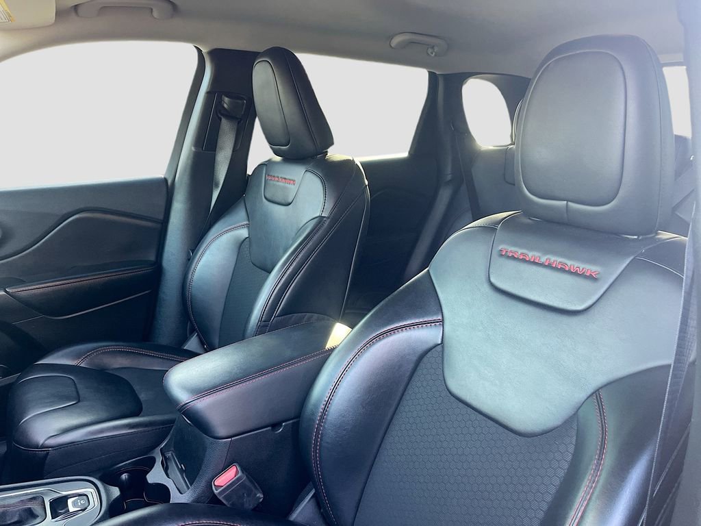 Used 2022 Jeep Cherokee Trailhawk image 20