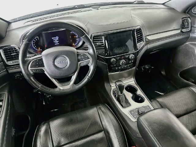 Used 2019 Jeep Grand Cherokee Overland AWD/4WD image 31
