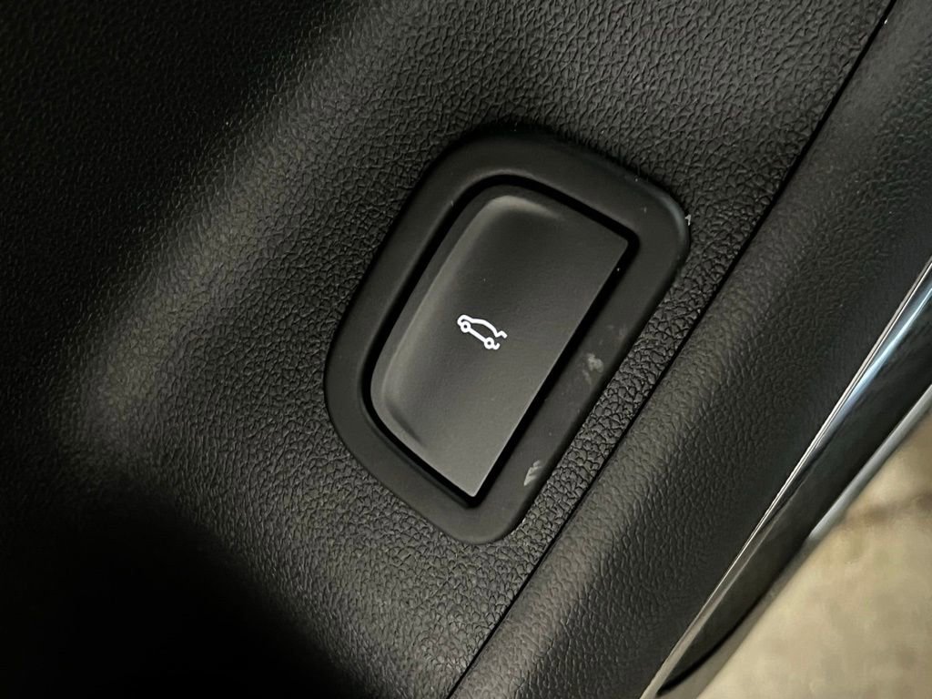 New 2026 Chevrolet Traverse RS w/ LPO, Illumination Package image 18