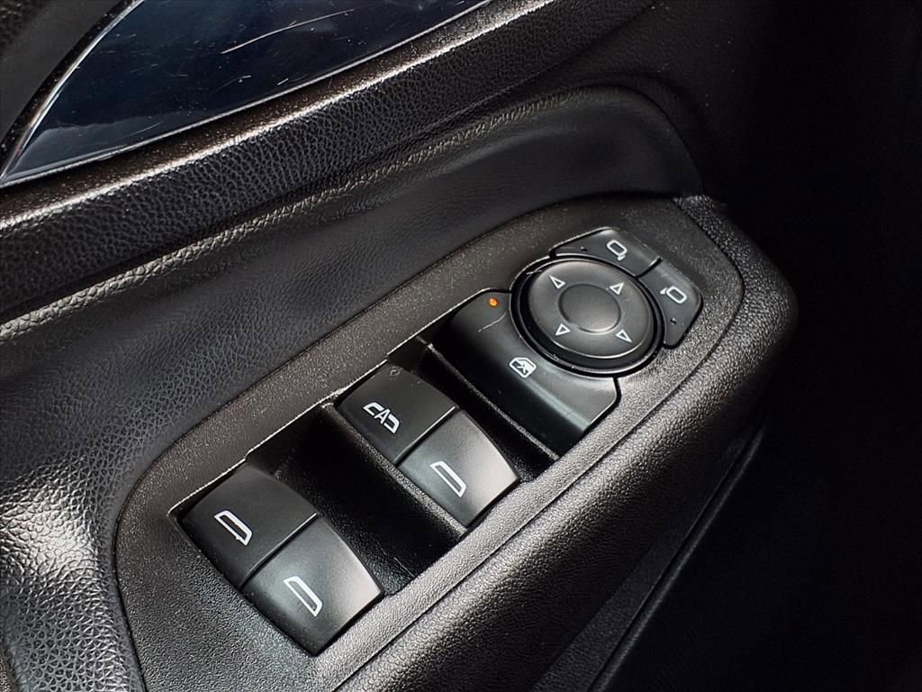 Used 2020 Chevrolet Equinox LT w/ LPO, Floor Liner Package FWD image 26