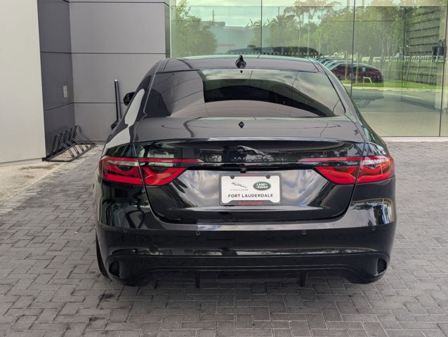 New 2024 Jaguar XF R-Dynamic SE image 7