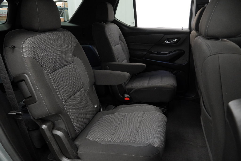 Used 2023 Chevrolet Traverse LT FWD image 45