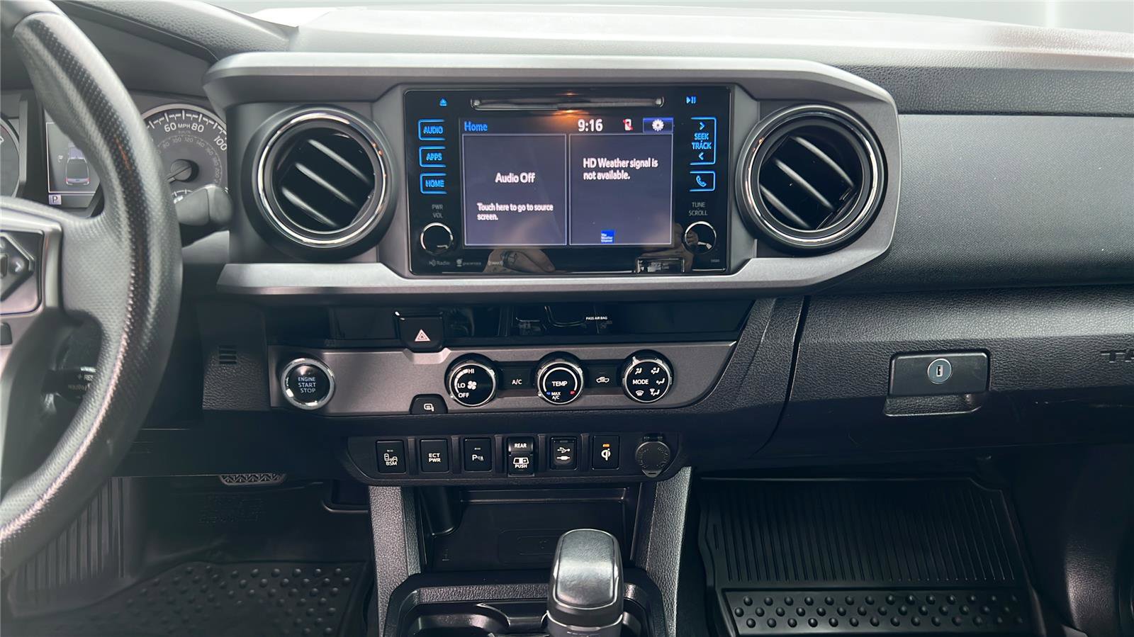 Used 2018 Toyota Tacoma TRD Sport w/ Technology Package RWD image 10