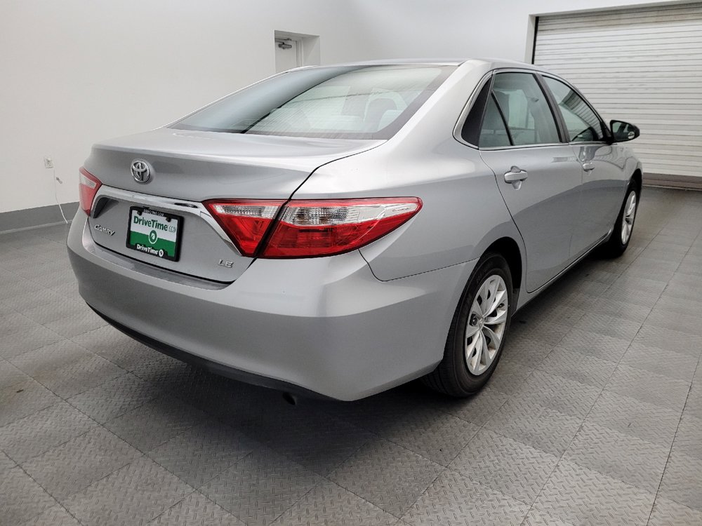 Used 2015 Toyota Camry LE FWD image 9