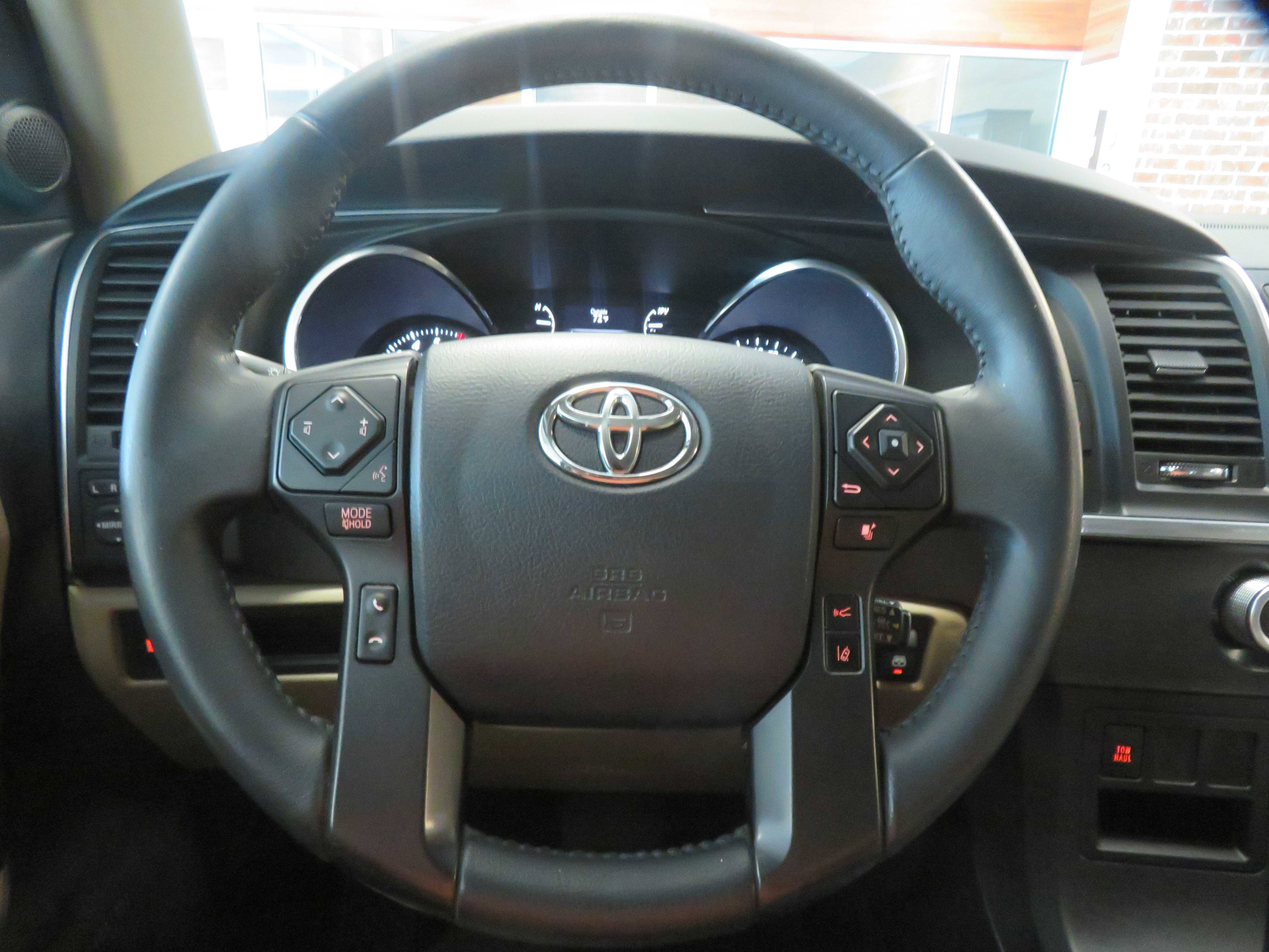 Used 2019 Toyota Sequoia Limited w/ Safety & Convenience Package RWD image 37