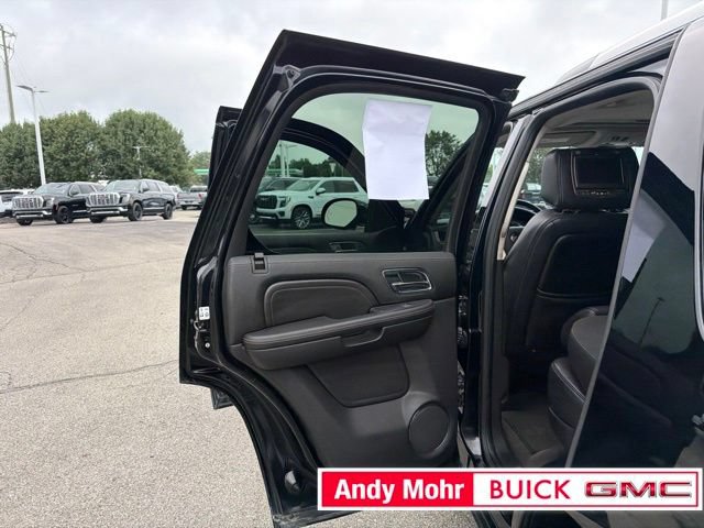 Used 2012 Cadillac Escalade Platinum AWD/4WD image 23