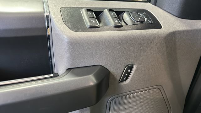 Used 2018 Ford F150 XLT w/ Equipment Group 302A Luxury AWD/4WD image 19