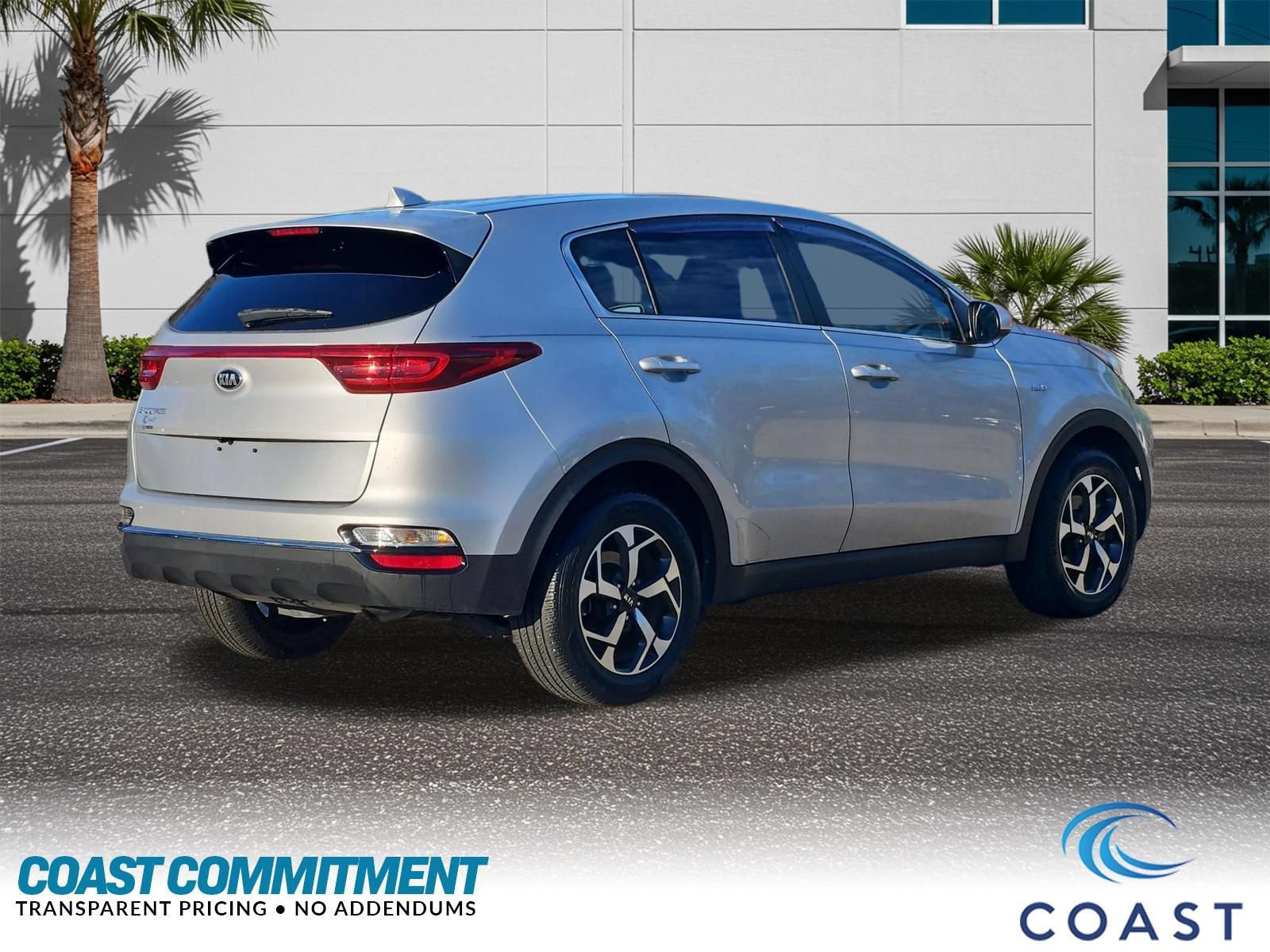 Used 2022 Kia Sportage LX AWD/4WD image 6