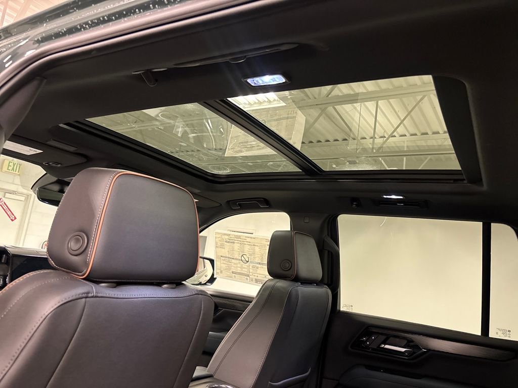 New 2026 GMC Yukon AT4 w/ AT4 Premium Package image 33