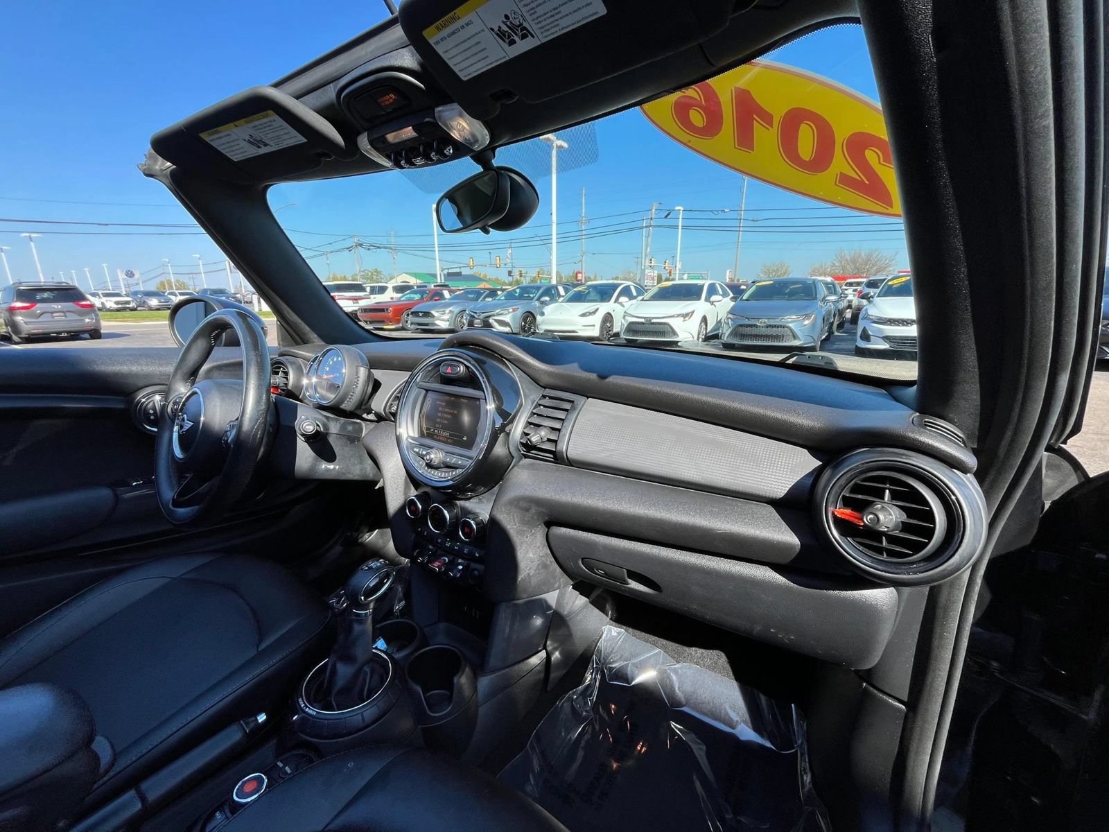 Used 2016 MINI Cooper Convertible FWD image 36