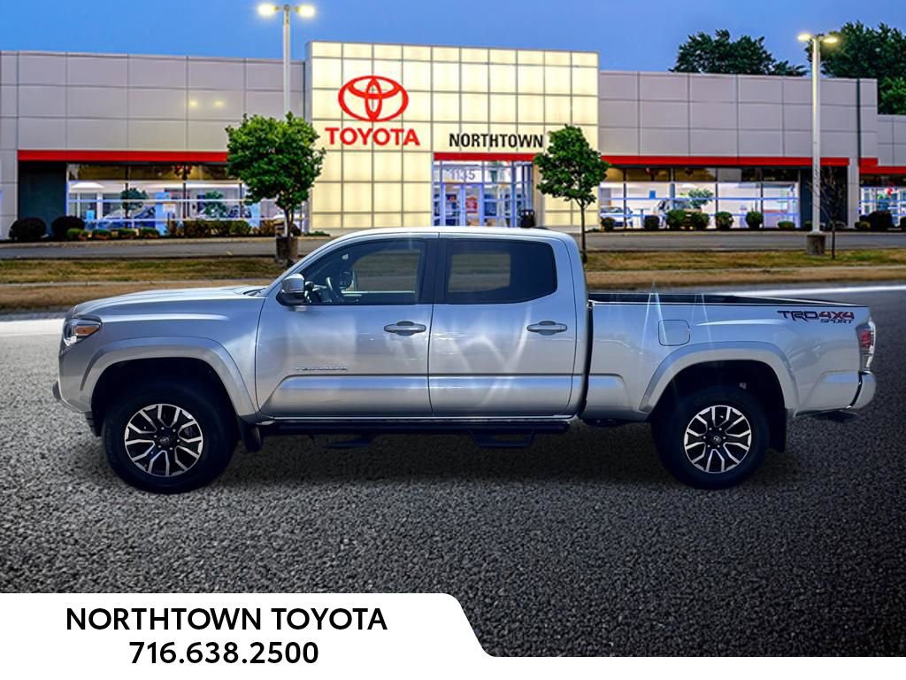 Used 2023 Toyota Tacoma TRD Sport AWD/4WD image 2