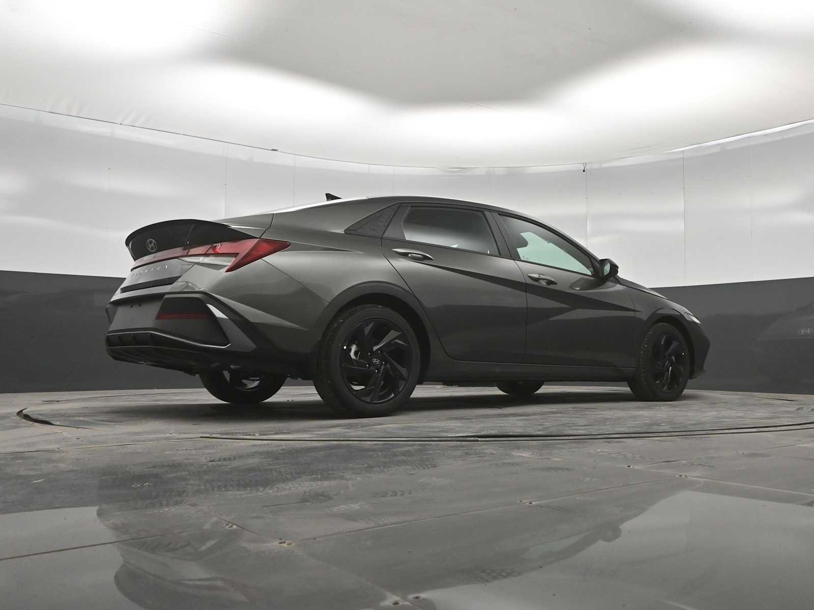 New 2026 Hyundai Elantra SEL Sport FWD image 43