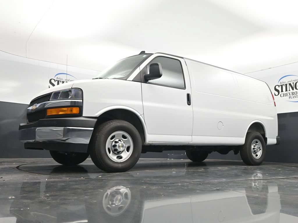 Certified 2025 Chevrolet Express 2500 w/ Driver Convenience Package RWD image 28