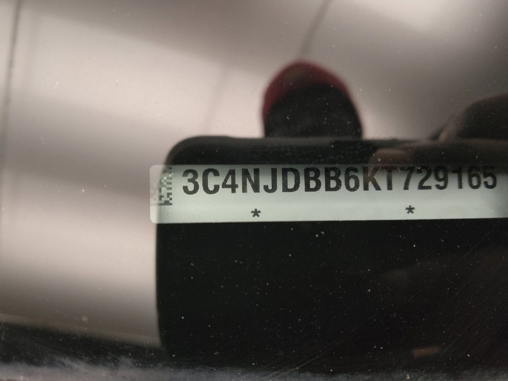 Used 2019 Jeep Compass Latitude image 33