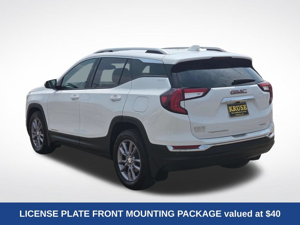 Used 2023 GMC Terrain SLT w/ Tech Package AWD/4WD image 6