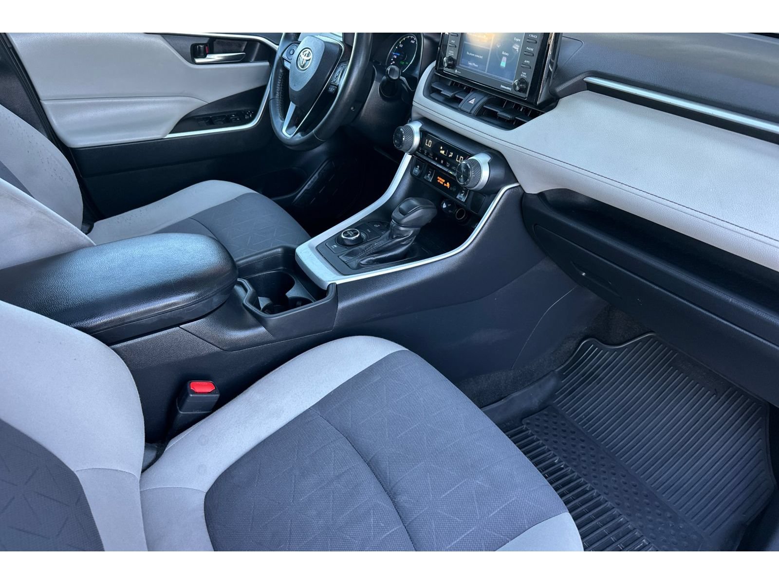 Used 2020 Toyota RAV4 XLE w/ Convenience Package AWD/4WD image 18