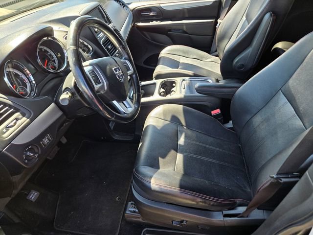 Used 2018 Dodge Grand Caravan GT FWD image 3