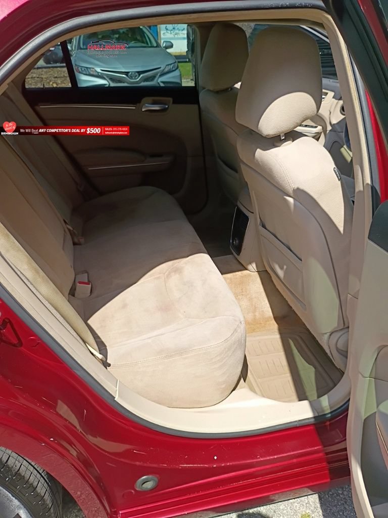 Used 2012 Chrysler 300 RWD image 22