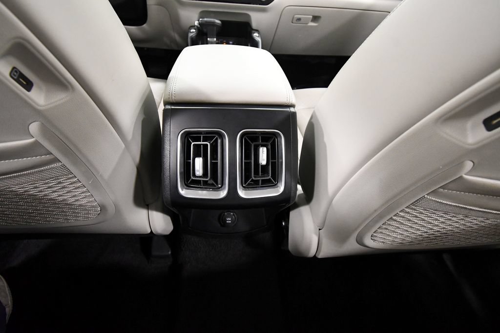 Used 2024 Kia Sorento S w/ Panoramic Sunroof Package AWD/4WD image 17
