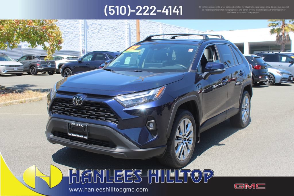 Used 2023 Toyota RAV4 XLE Premium FWD image 3