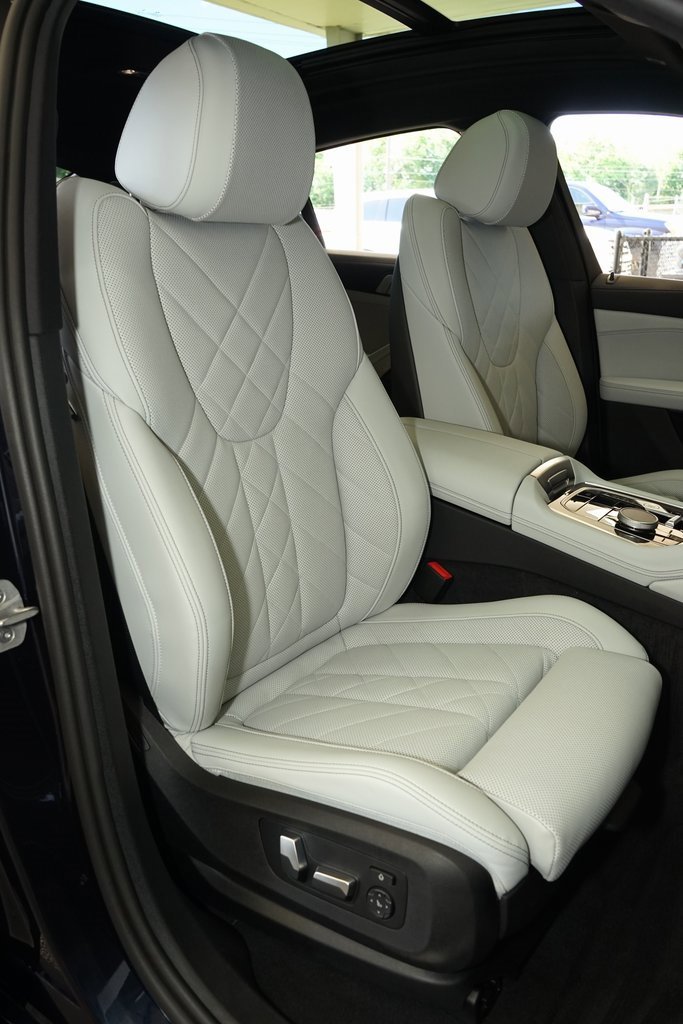 Used 2025 BMW X6 xDrive40i image 4